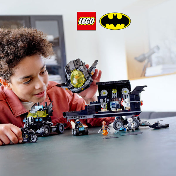 LEGO® DC Comics Super Heroes Batman Mobile Bat Base