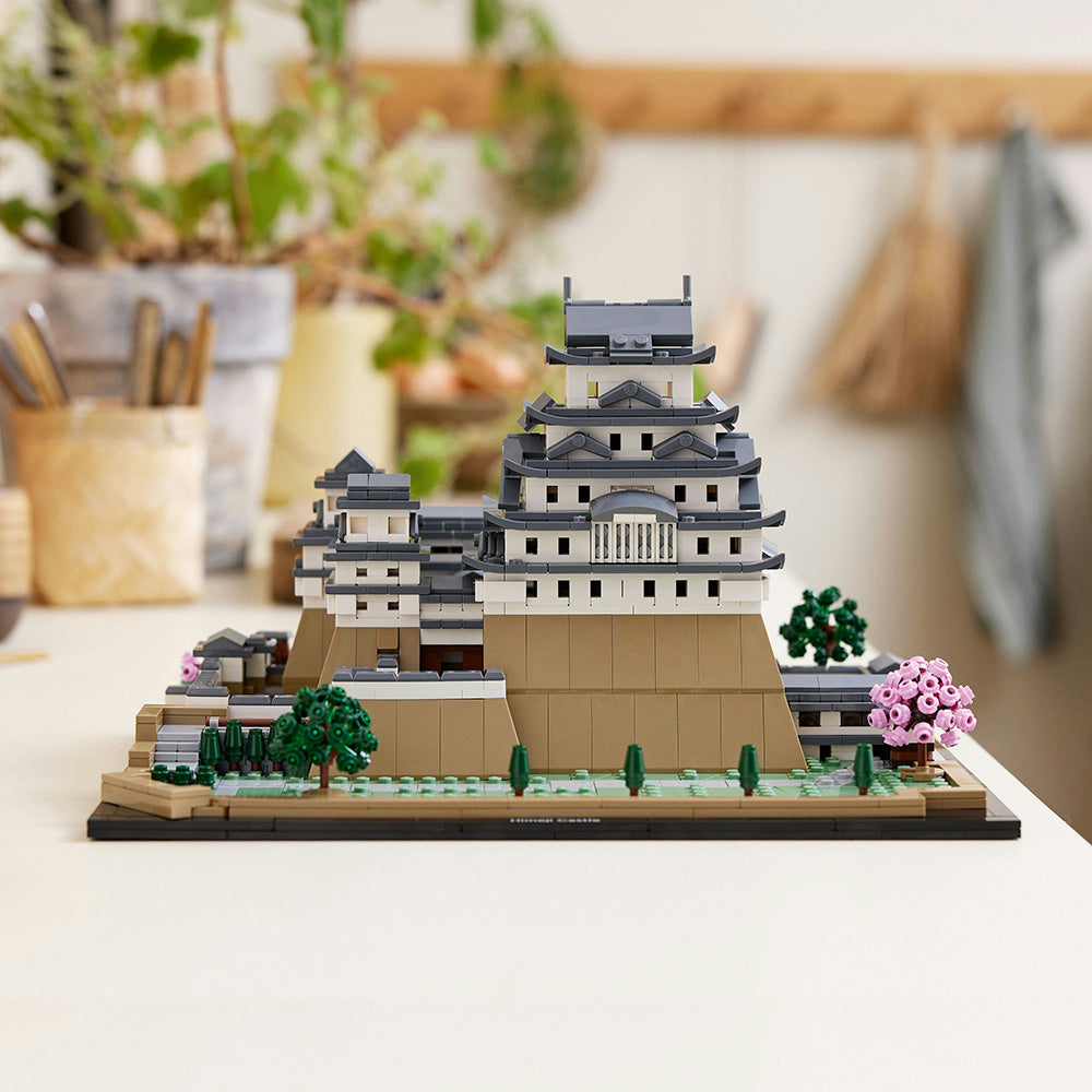 LEGO® Architecture Himeji Castle Building Set 21060 - DAMAGED BOX