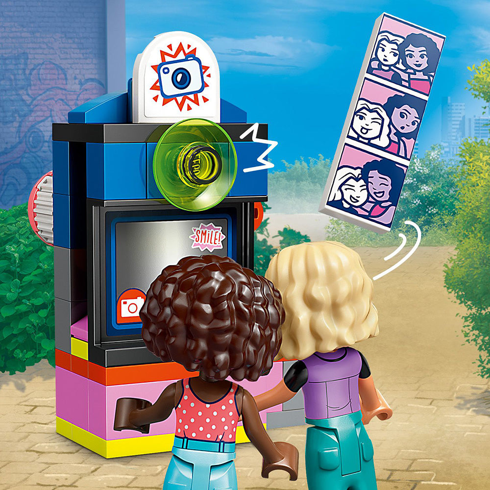 LEGO® Friends Hair Salon and Accessories Shop Creative Pretend-Play Toy 42662 - SLIGHTLY DAMAGED BOX