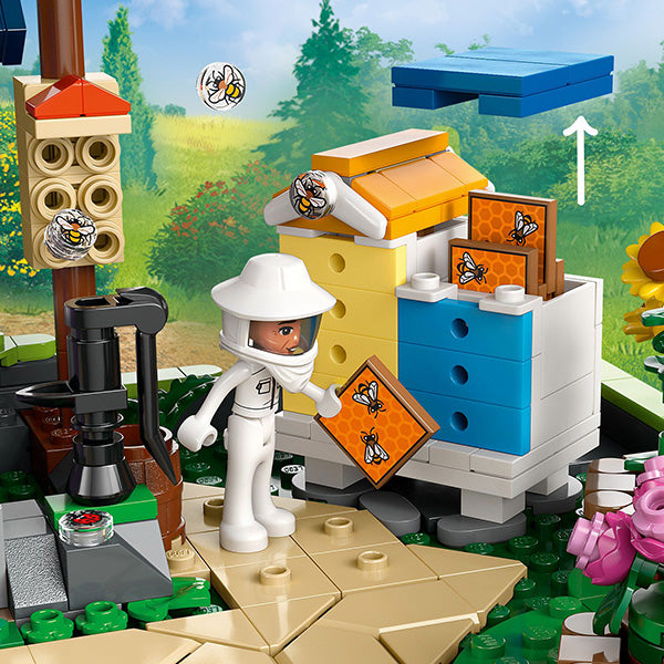 LEGO® Friends Beekeepers’ House and Flower Garden Building Kit 42669 - SLIGHTLY DAMAGED BOX