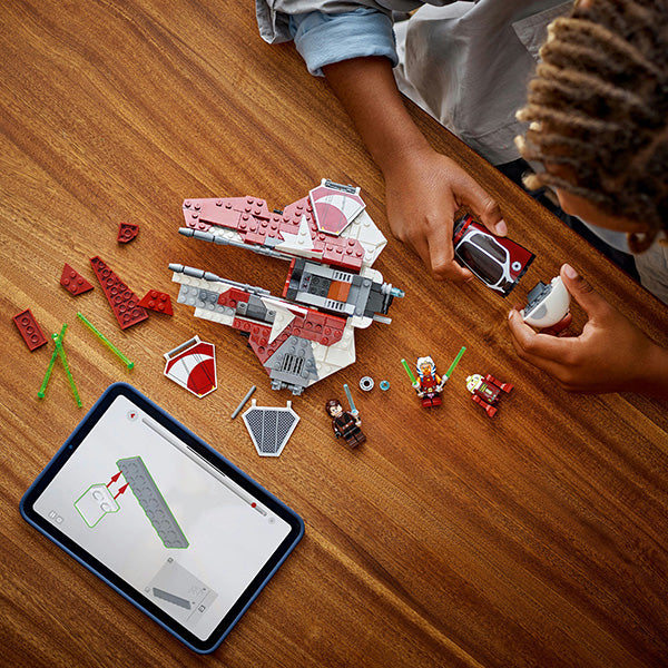LEGO® Star Wars™ Ahsoka's Jedi Interceptor™ Starfighter Building