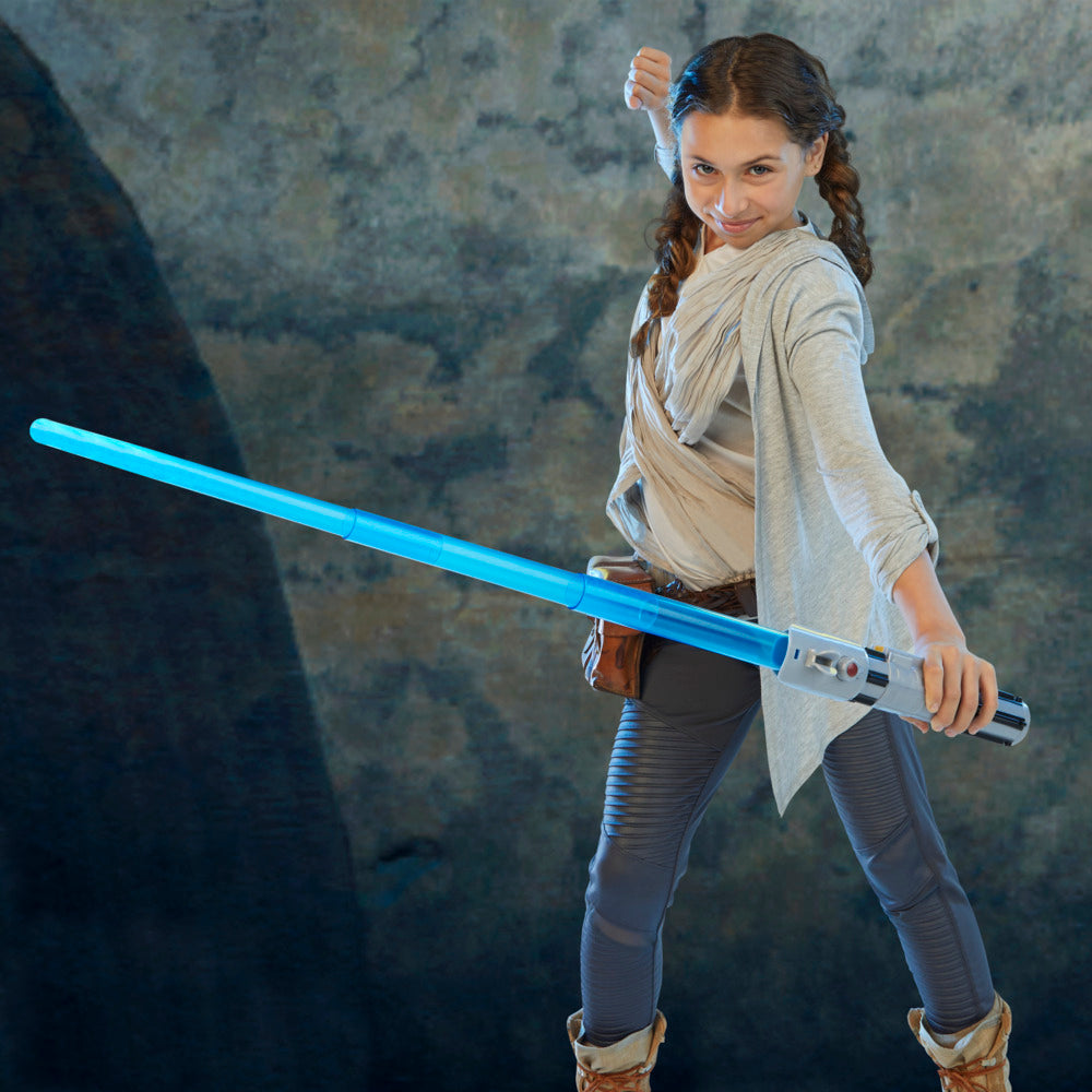 STAR WARS Lightsaber Forge Luke Skywalker Electronic Extendable Blue Lightsaber