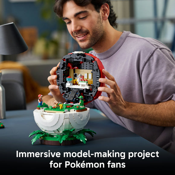 LEGO® Pokémon™ Iconic Trainer Moments Poké Ball Decor 72154