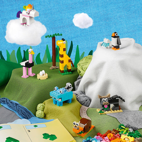 LEGO® CLASSIC Bricks and Animals 11011