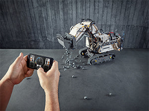 LEGO® Technic Liebherr R 9800 Excavator 42100