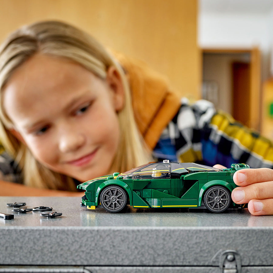 LEGO® Speed Champions Lotus Evija Car Model Building Kit 76907 - SLIGHTLY DAMAGED BOX