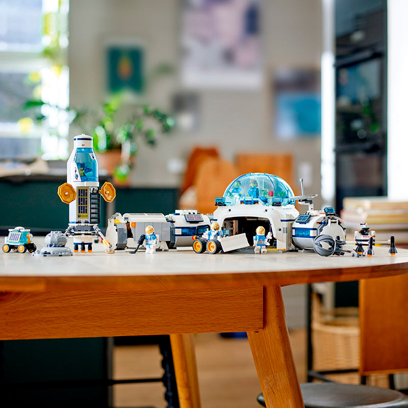 LEGO® City Lunar Research Base Building Kit 60350