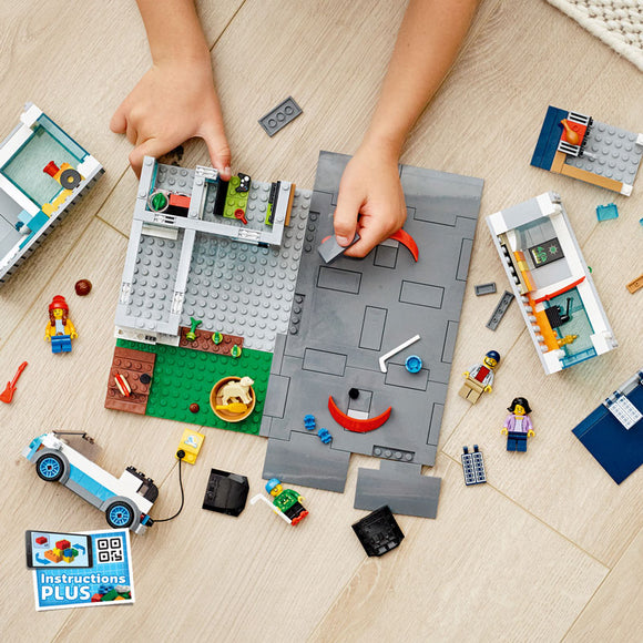 LEGO City Family House