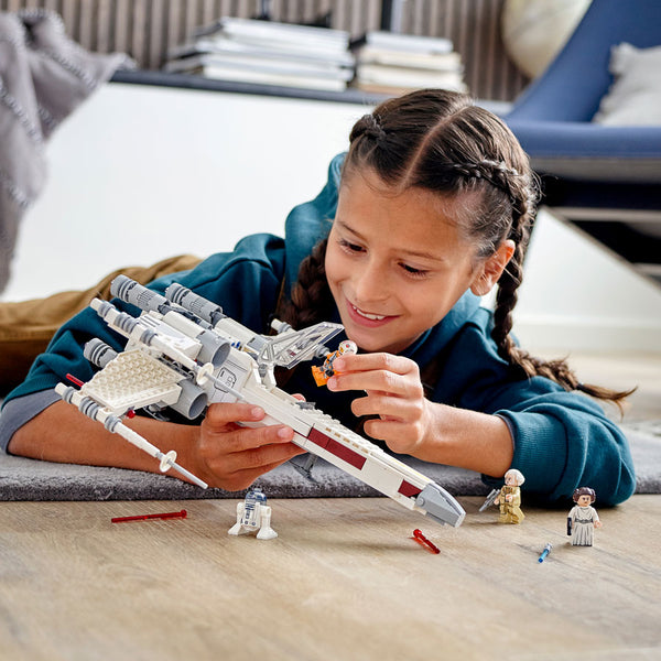 LEGO® Star Wars Luke Skywalker’s X-Wing Fighter™ 75301