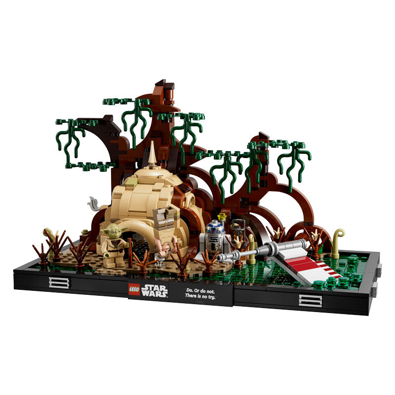 LEGO® Star Wars Dagobah™ Jedi™ Training Diorama 75330